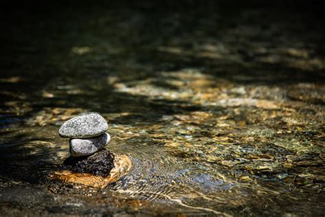 水晶属于什么五行|五行水晶分類指南：金、土、火、木、水屬性水晶大盤點